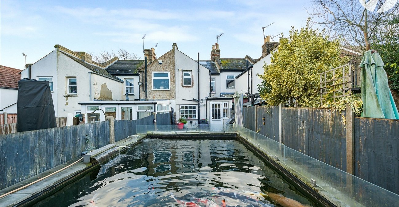 2 bedroom house for sale in Swanley | Robinson Jackson