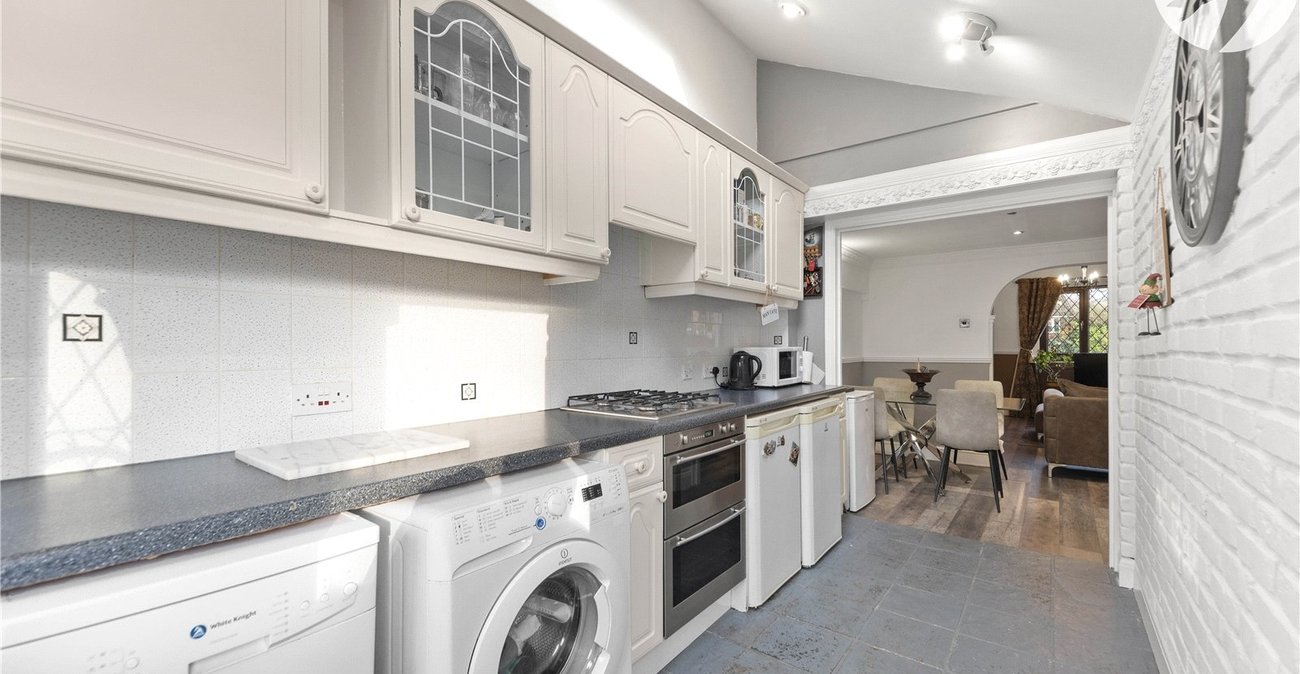 2 bedroom house for sale in Swanley | Robinson Jackson