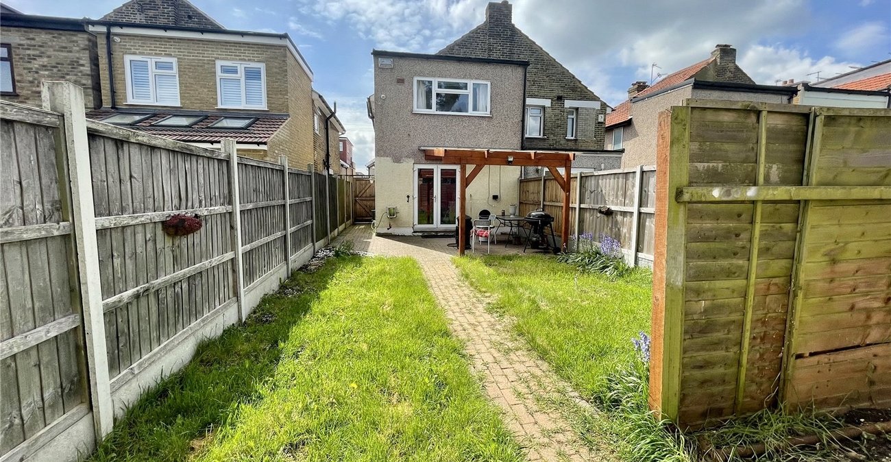 house for sale in Welling, Kent, DA16 Robinson Jackson