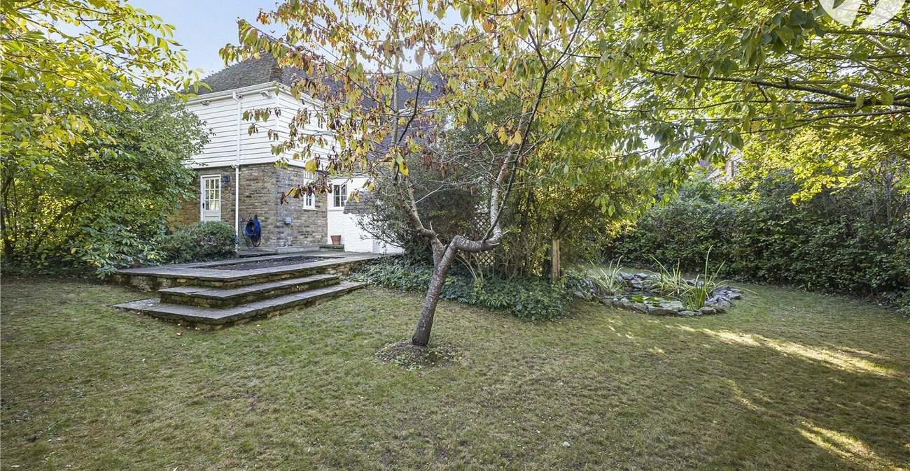 2 bedroom house for sale in Swanley Village | Robinson Jackson