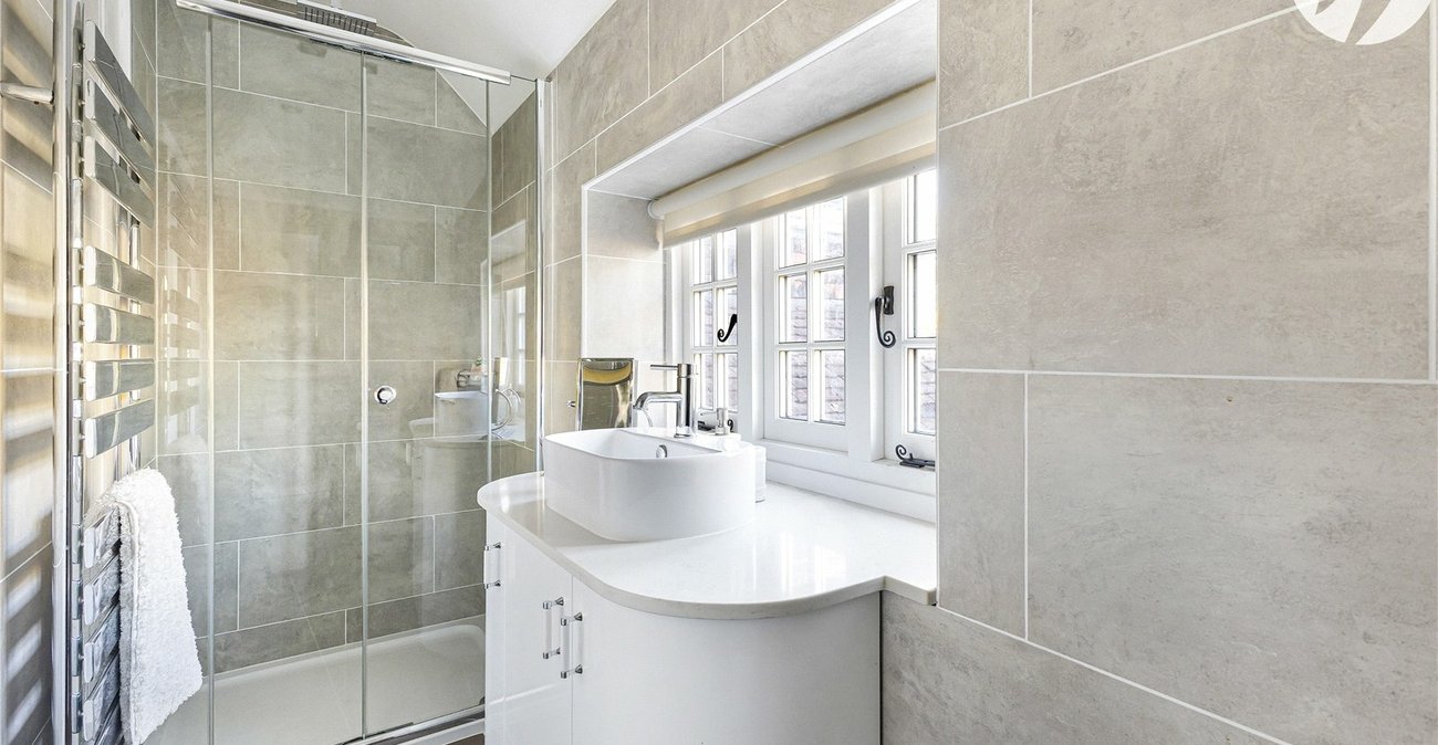 2 bedroom house for sale in Swanley Village | Robinson Jackson