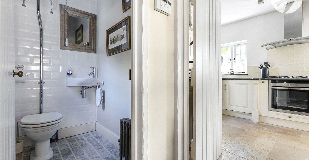 2 bedroom house for sale in Swanley Village | Robinson Jackson