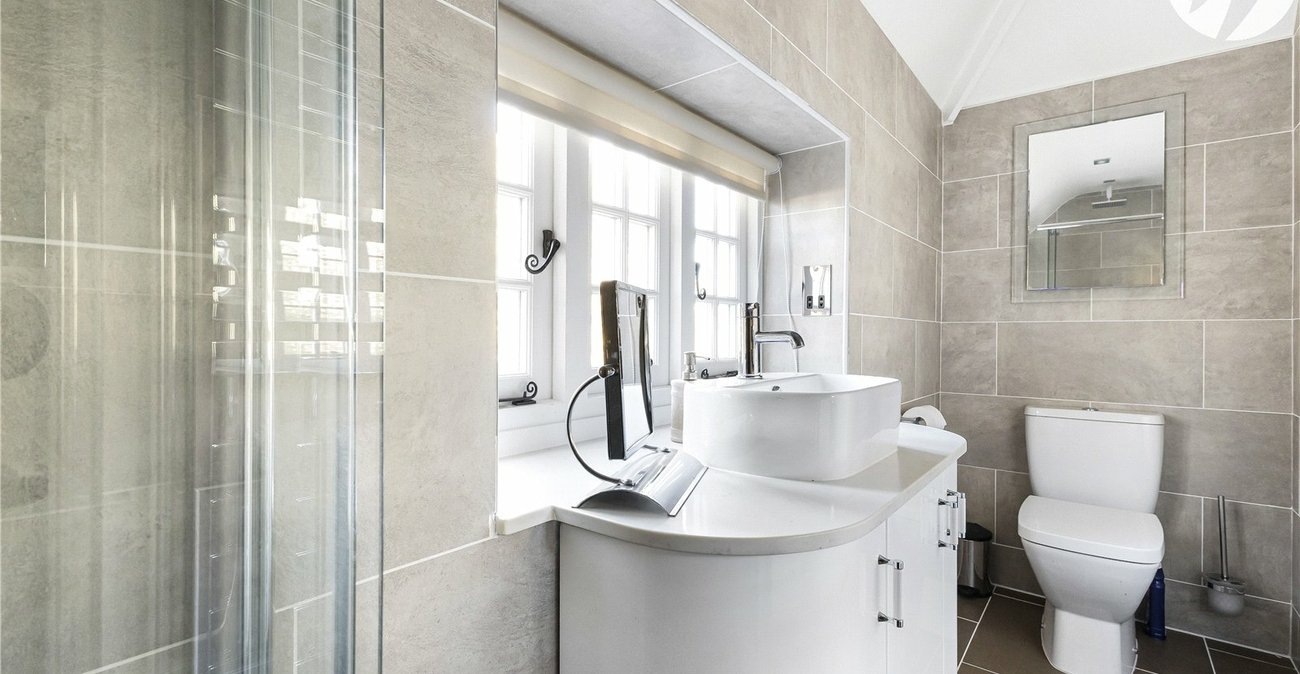 2 bedroom house for sale in Swanley Village | Robinson Jackson