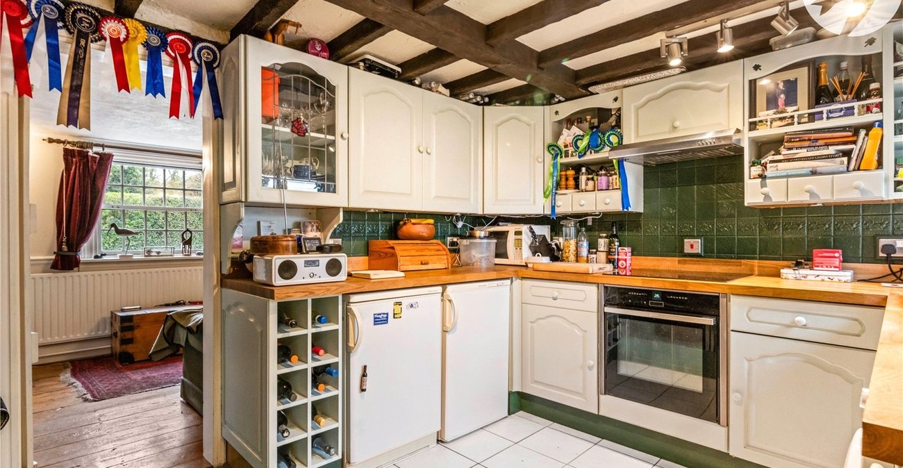 2 bedroom house for sale in Swanley Village | Robinson Jackson