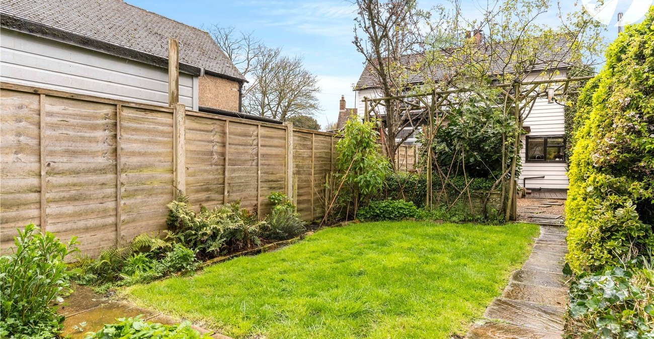 2 bedroom house for sale in Swanley Village | Robinson Jackson