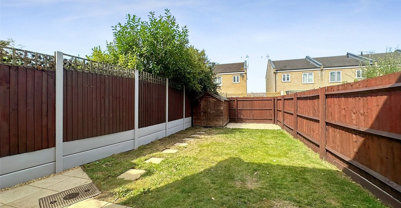 3 bedroom house for sale in Swanscombe | Robinson Jackson