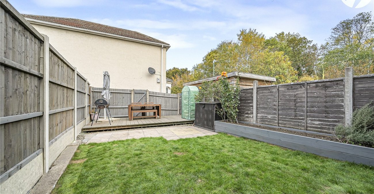 3 bedroom house for sale in Swanscombe | Robinson Jackson