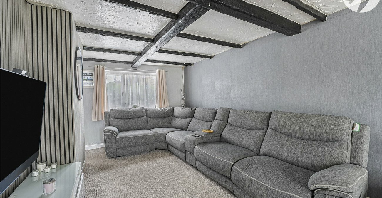3 bedroom house for sale in Swanscombe | Robinson Jackson