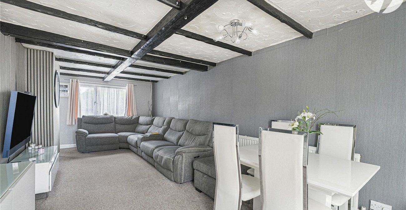 3 bedroom house for sale in Swanscombe | Robinson Jackson