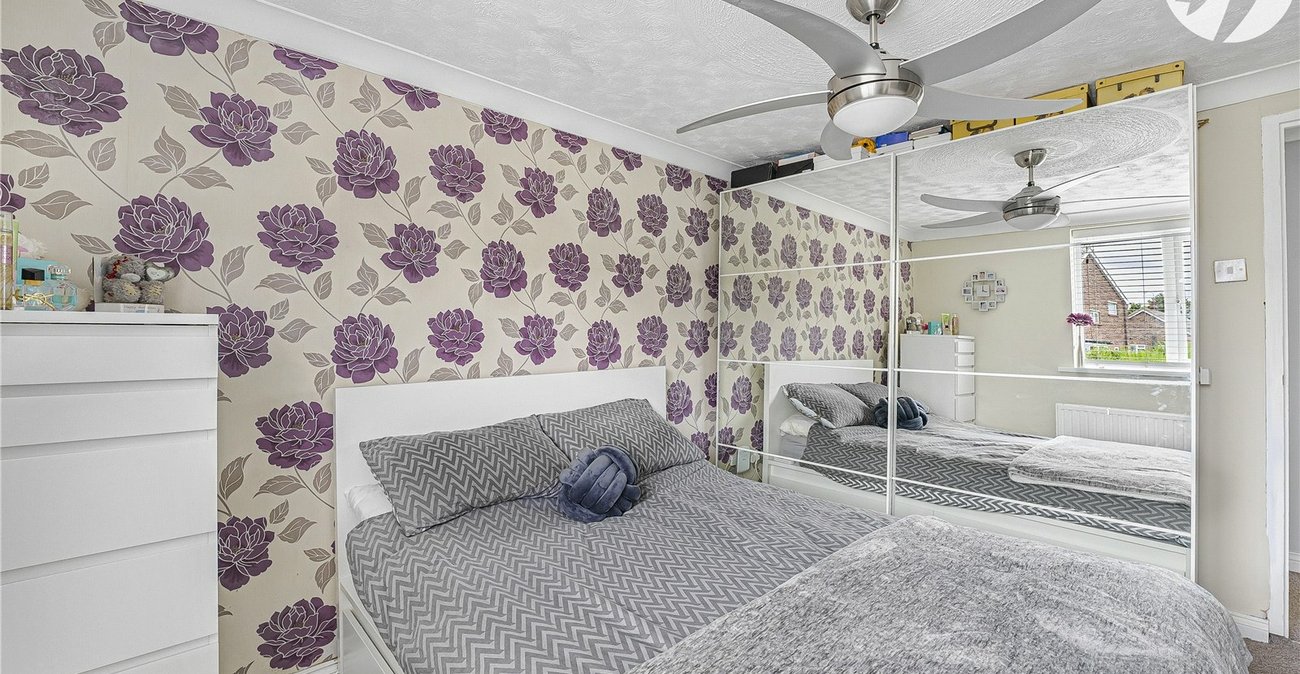 3 bedroom house for sale in Swanscombe | Robinson Jackson