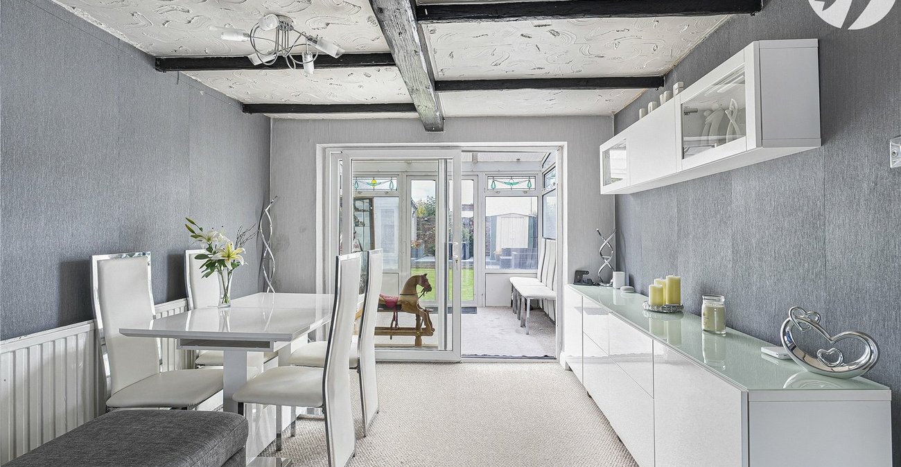 3 bedroom house for sale in Swanscombe | Robinson Jackson