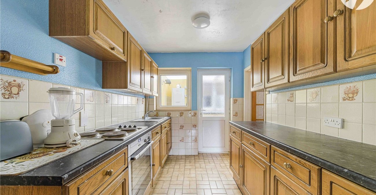 3 bedroom house for sale in Swanscombe | Robinson Jackson