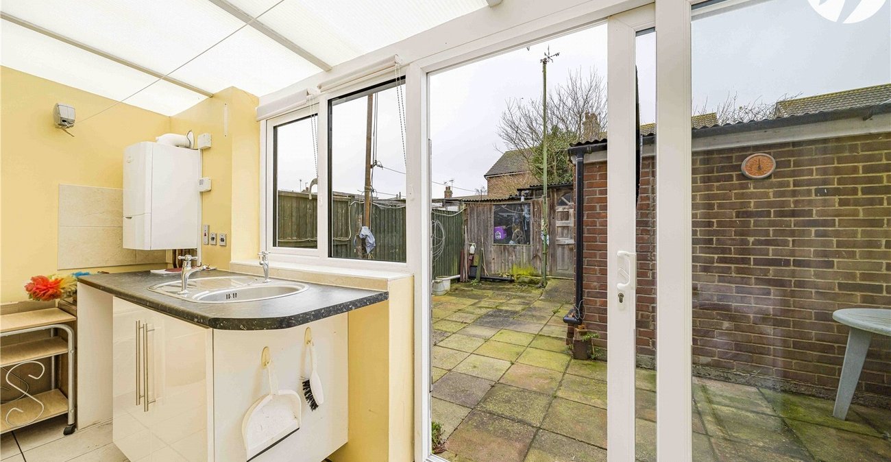 3 bedroom house for sale in Swanscombe | Robinson Jackson
