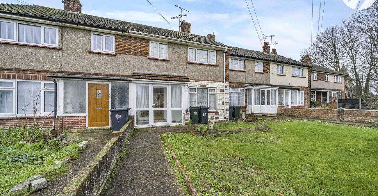 3 bedroom house for sale in Swanscombe | Robinson Jackson