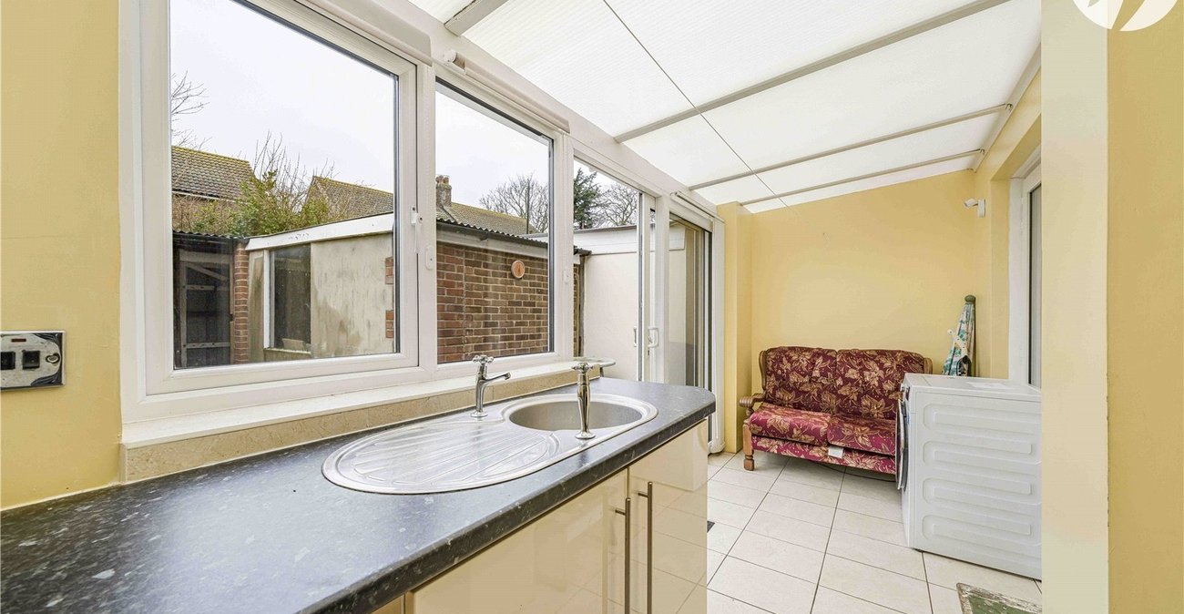 3 bedroom house for sale in Swanscombe | Robinson Jackson