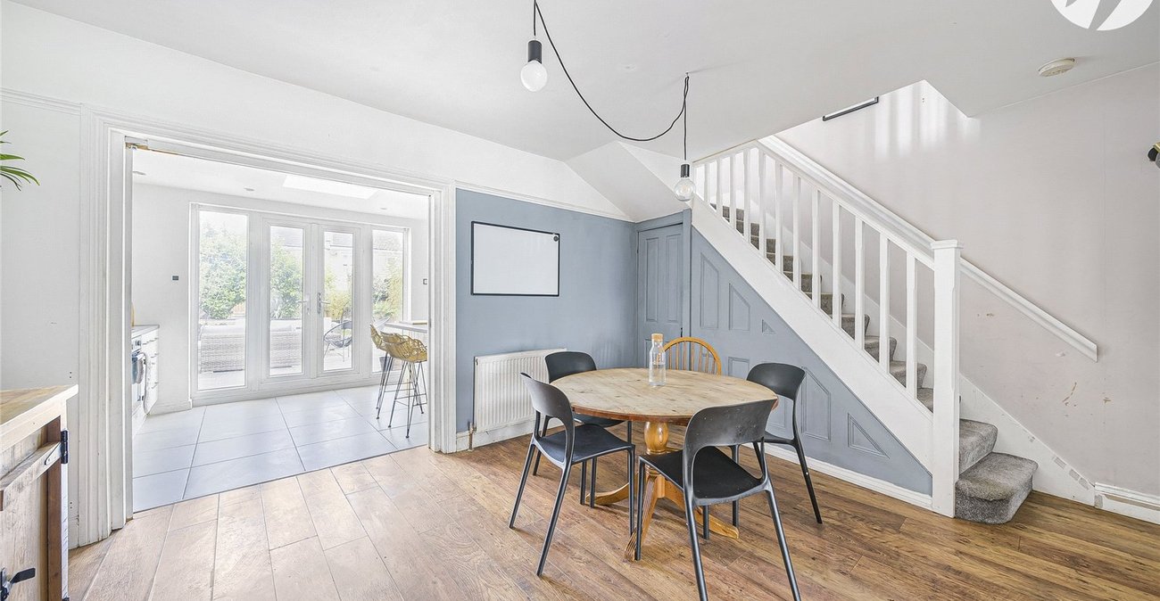 3 bedroom house for sale in Swanscombe | Robinson Jackson