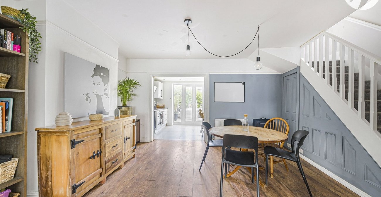3 bedroom house for sale in Swanscombe | Robinson Jackson