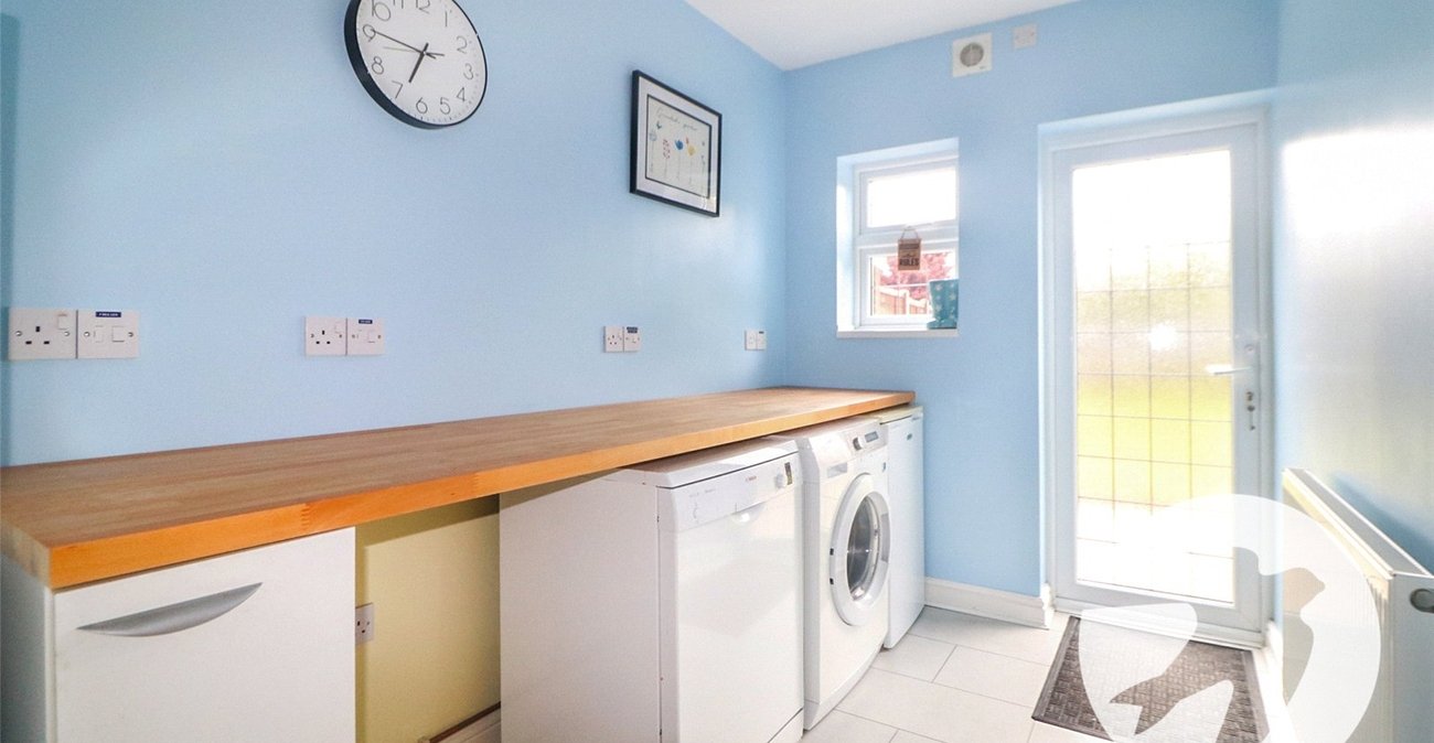 4 bedroom house for sale in Erith (Bexleyheath Borders) | Robinson Jackson