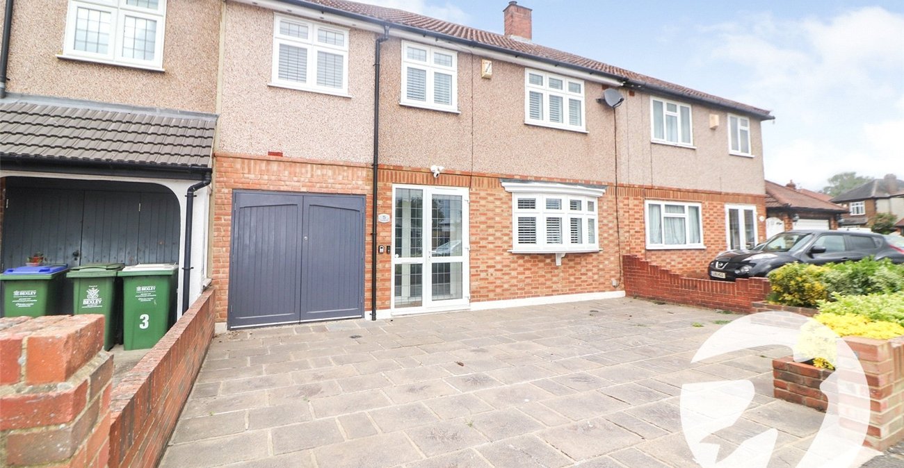 4 bedroom house for sale in Erith (Bexleyheath Borders) | Robinson Jackson