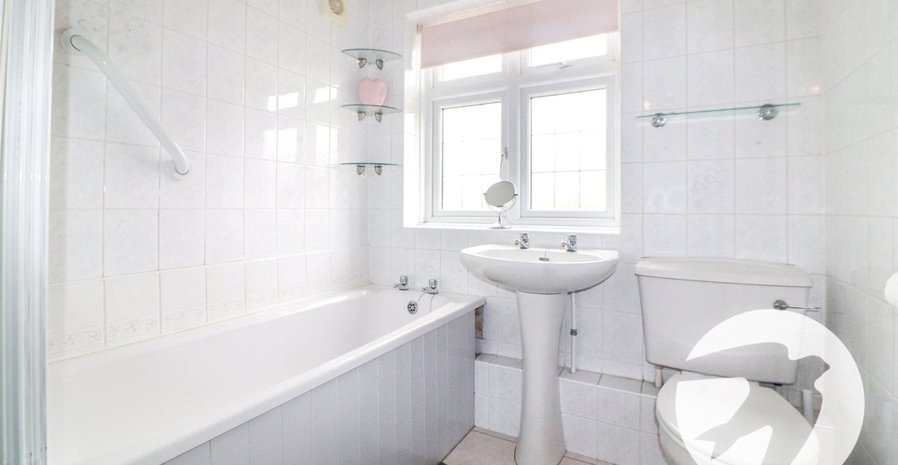 4 bedroom house for sale in Erith (Bexleyheath Borders) | Robinson Jackson
