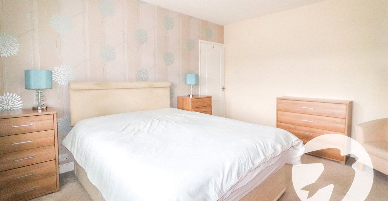 4 bedroom house for sale in Erith (Bexleyheath Borders) | Robinson Jackson