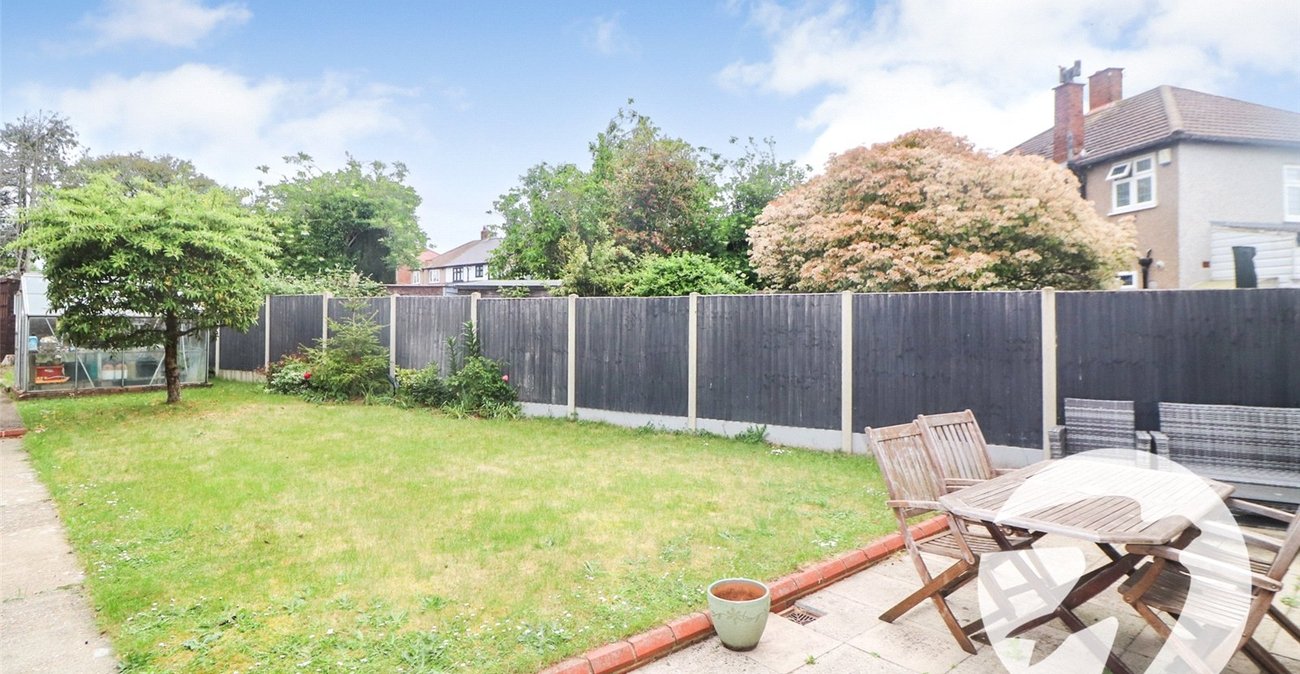 4 bedroom house for sale in Erith (Bexleyheath Borders) | Robinson Jackson