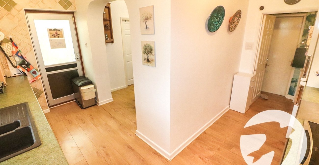 4 bedroom house for sale in Erith (Bexleyheath Borders) | Robinson Jackson