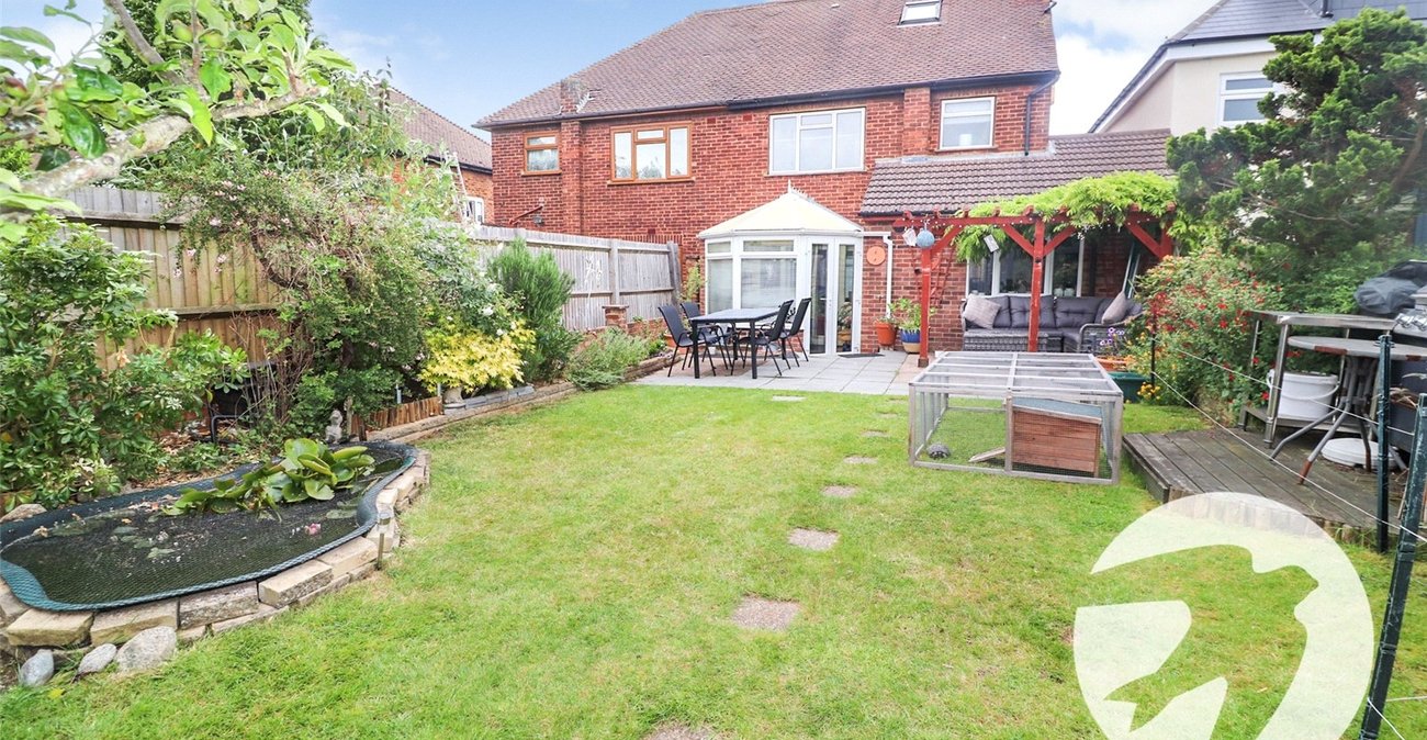 4 bedroom house for sale in Erith (Bexleyheath Borders) | Robinson Jackson