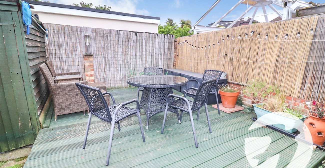 4 bedroom house for sale in Erith (Bexleyheath Borders) | Robinson Jackson