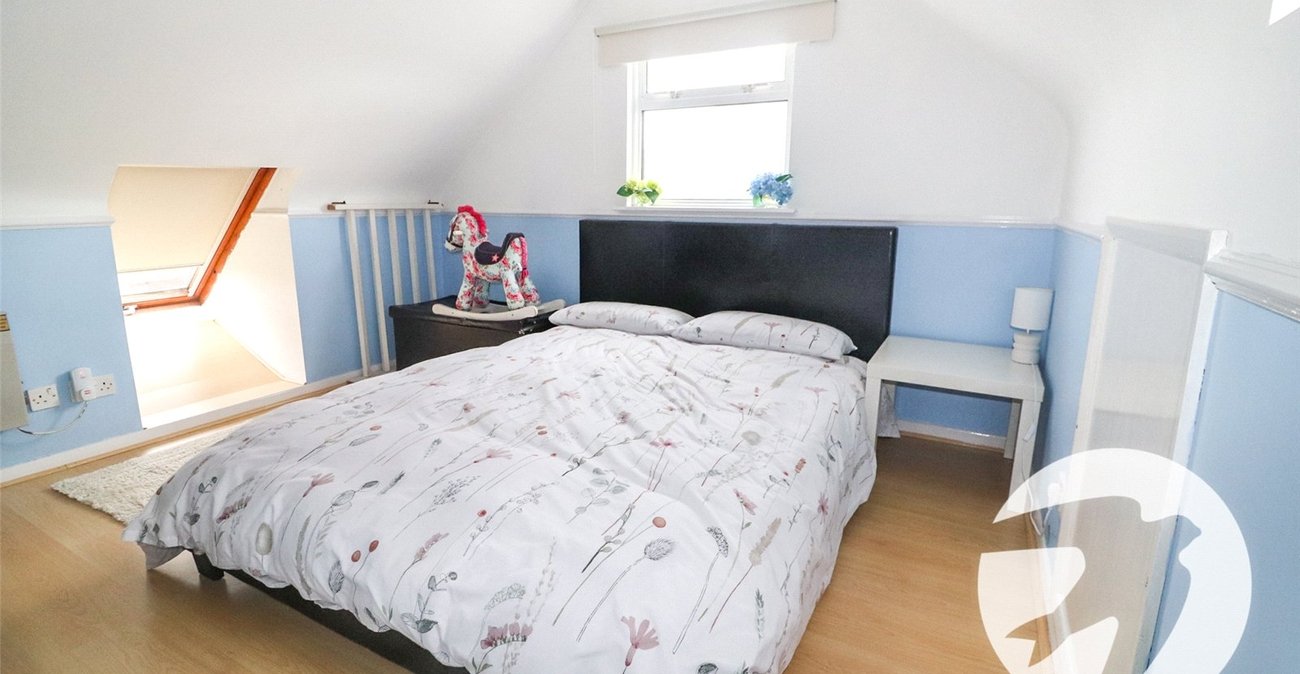 4 bedroom house for sale in Erith | Robinson Jackson