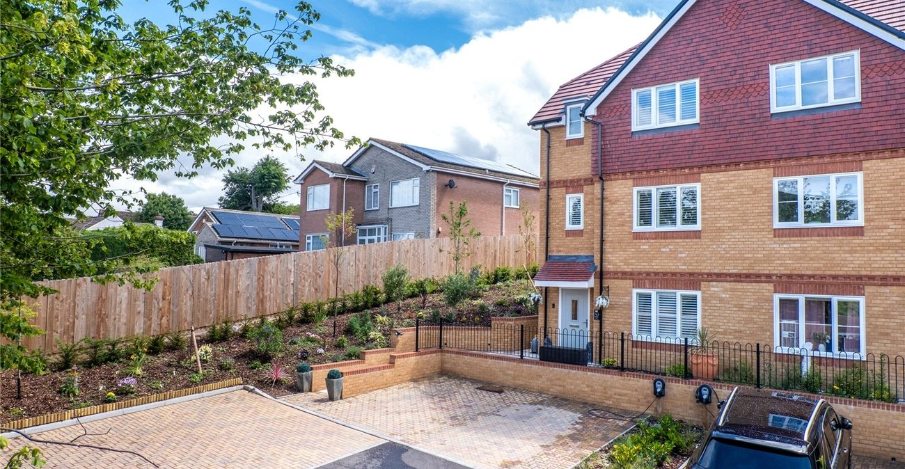 4 bedroom property for sale in Lordswood | Robinson Michael & Jackson