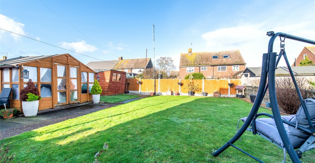 3 bedroom house for sale in Cliffe | Robinson Michael & Jackson