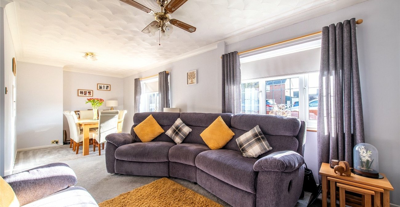 3 bedroom house for sale in Cliffe | Robinson Michael & Jackson