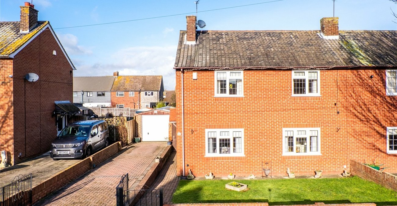 3 bedroom house for sale in Cliffe | Robinson Michael & Jackson