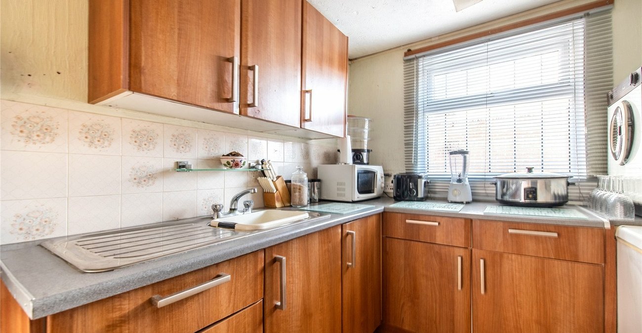 3 bedroom house for sale in Cliffe | Robinson Michael & Jackson