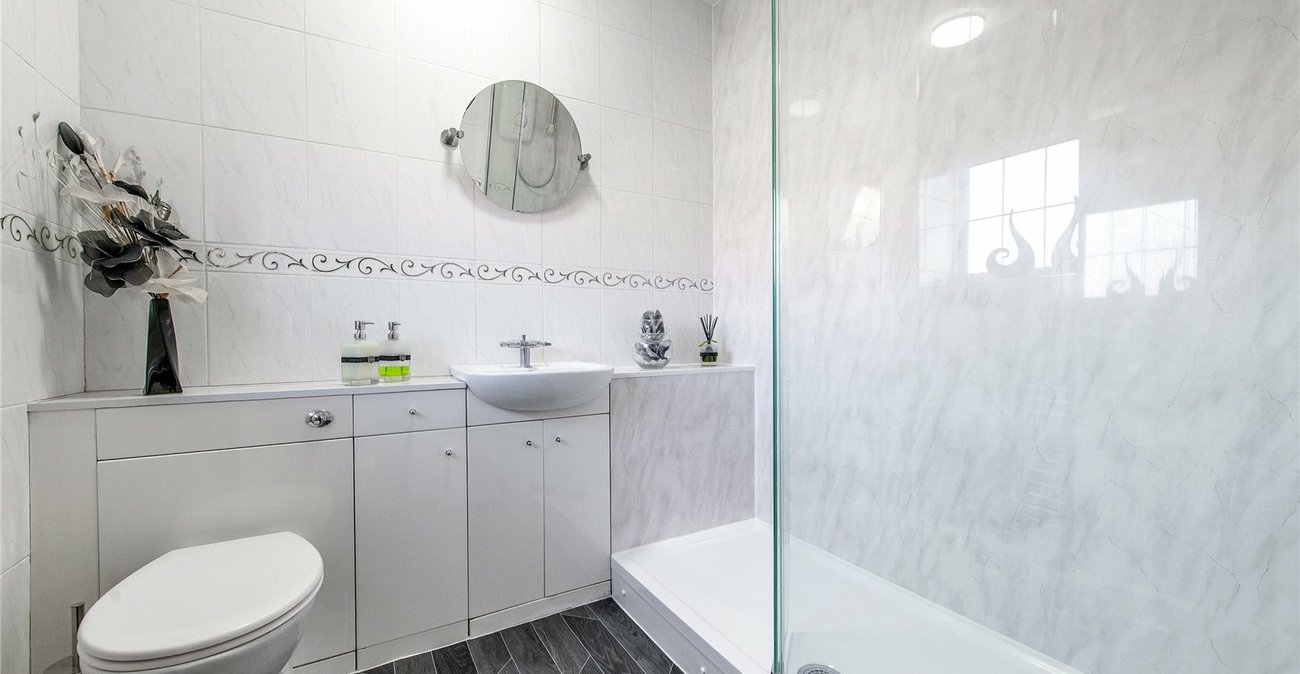 3 bedroom house for sale in Cliffe | Robinson Michael & Jackson