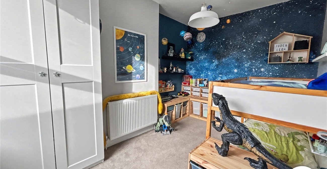 3 bedroom house for sale in Plumstead Common | Robinson Jackson