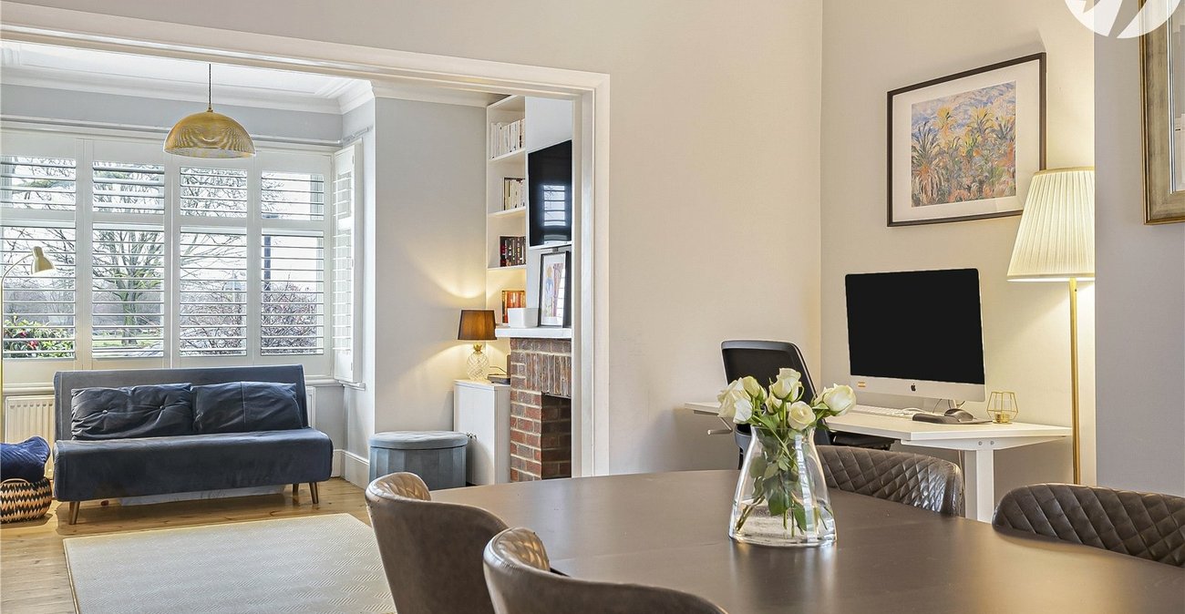 2 bedroom house for sale in Plumstead Common | Robinson Jackson