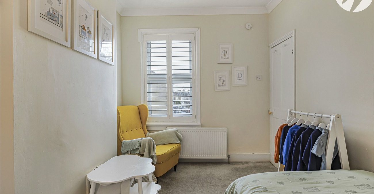 2 bedroom house for sale in Plumstead Common | Robinson Jackson