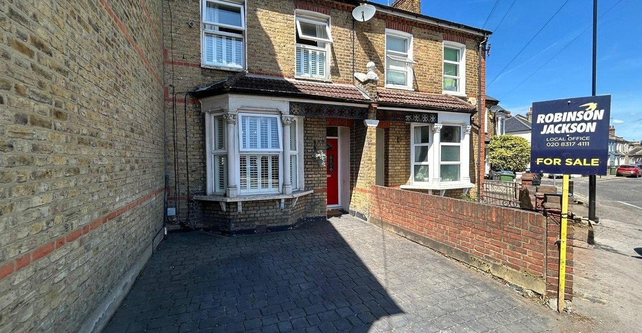 3 bedroom house for sale in Plumstead | Robinson Jackson