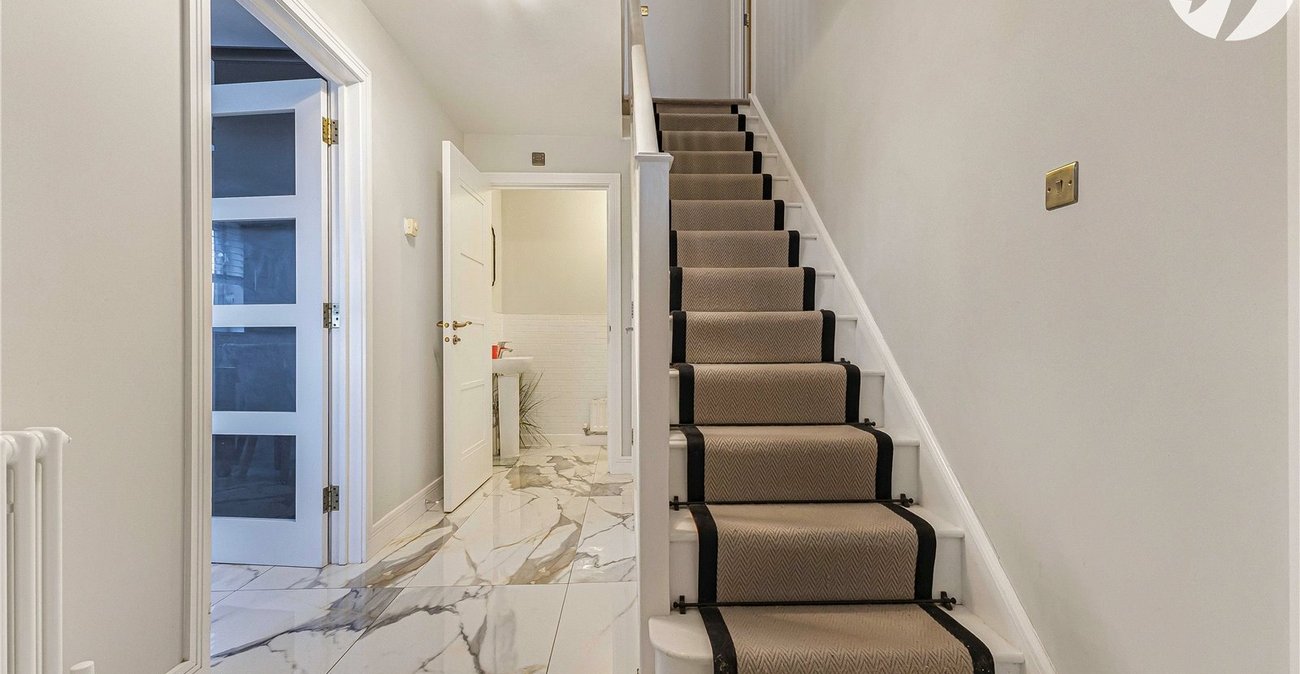 3 bedroom house for sale in Wainscott | Robinson Michael & Jackson