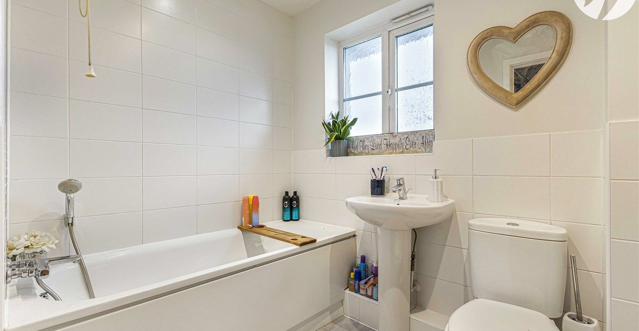 3 bedroom house for sale in Wainscott | Robinson Michael & Jackson