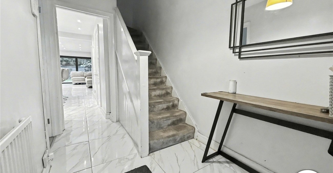 4 bedroom house for sale in Sidcup | Robinson Jackson