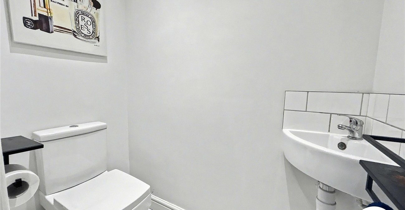 4 bedroom house for sale in Sidcup | Robinson Jackson