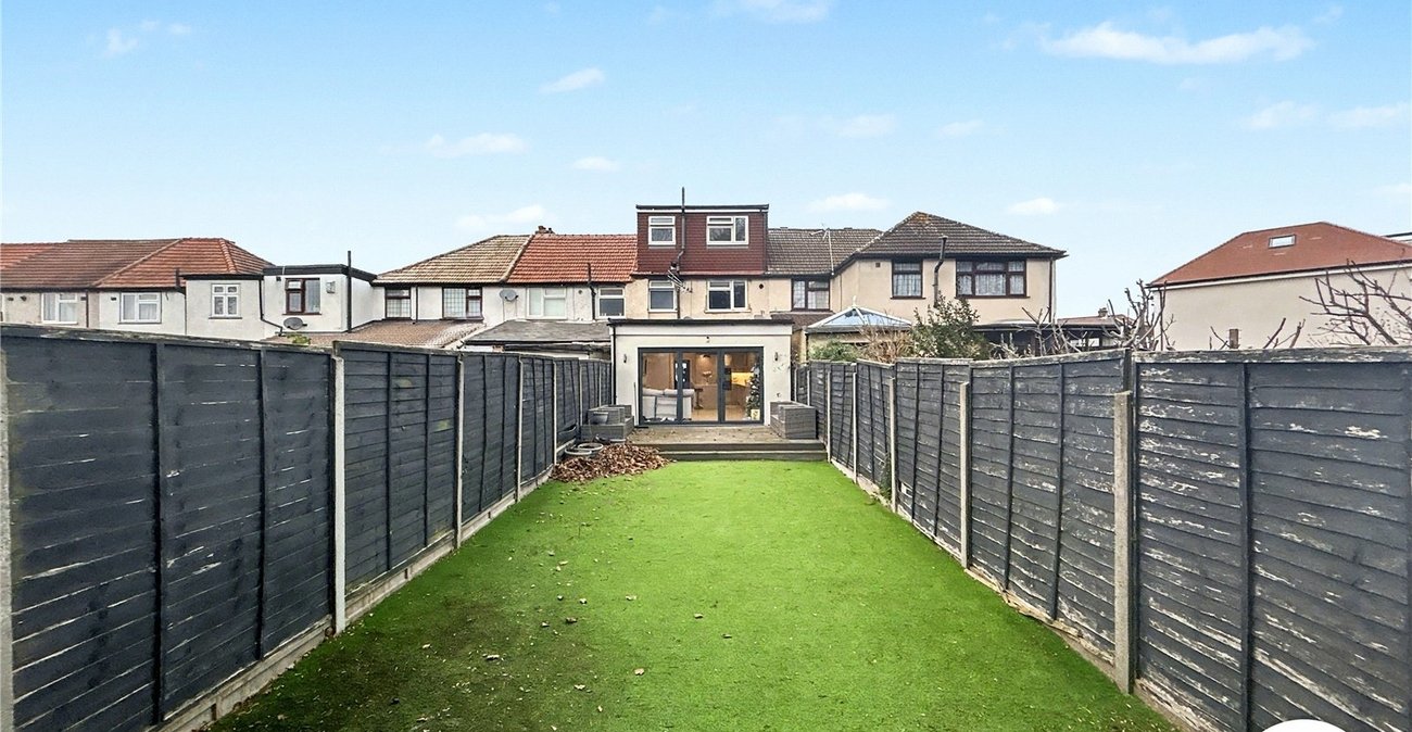 4 bedroom house for sale in Sidcup | Robinson Jackson