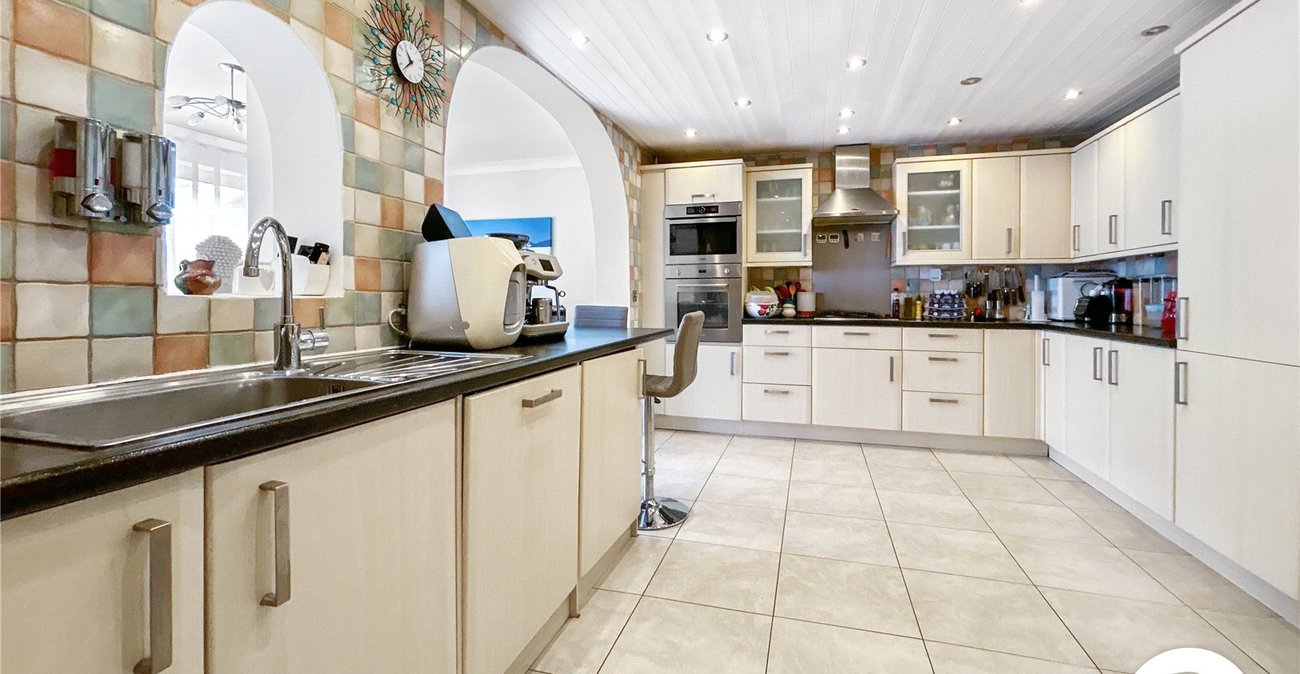 5 bedroom house for sale in Sidcup | Robinson Jackson