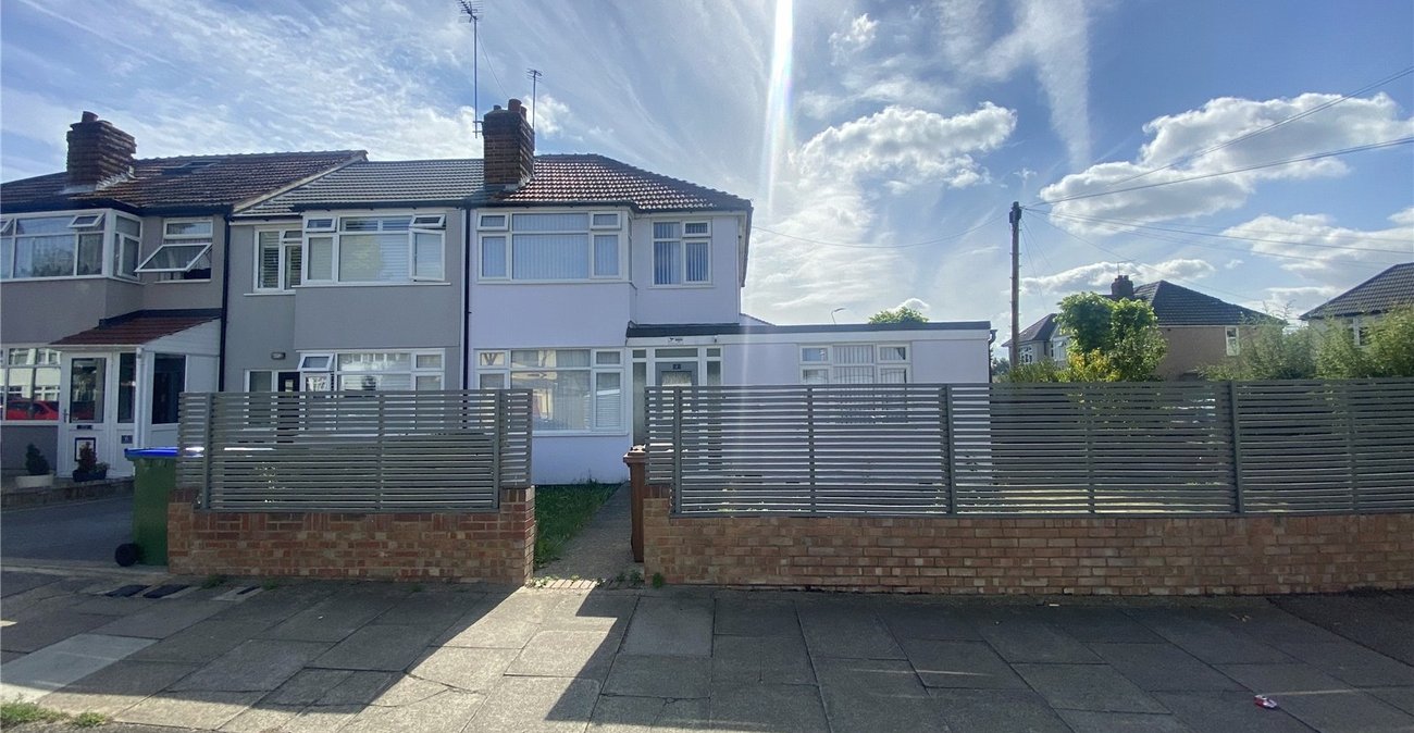 3 bedroom house for sale in Sidcup | Robinson Jackson