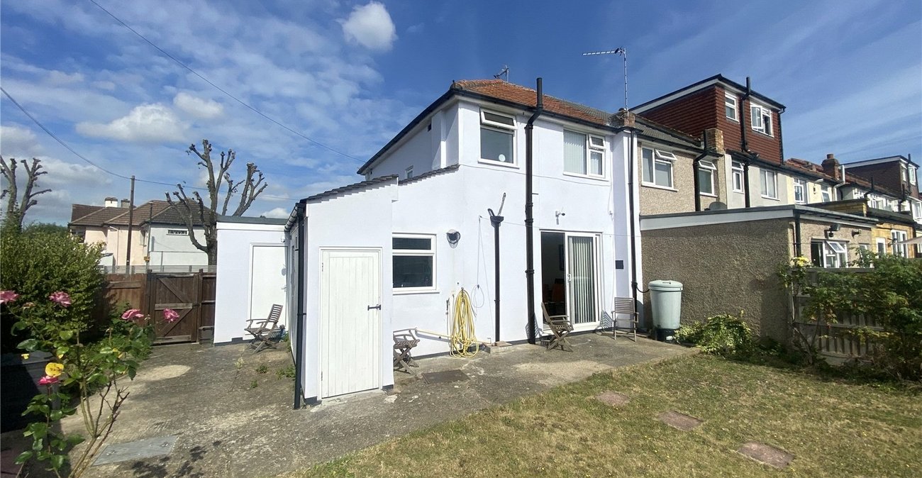 3 bedroom house for sale in Sidcup | Robinson Jackson