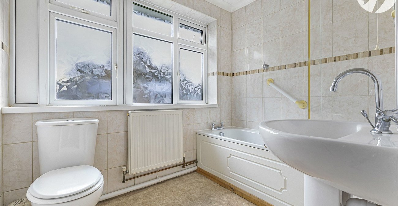 3 bedroom house for sale in Swanley | Robinson Jackson