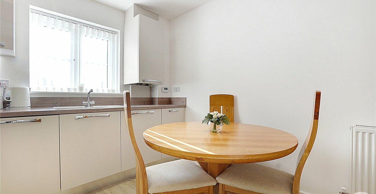 2 bedroom property for sale in Maidstone | Robinson Michael & Jackson